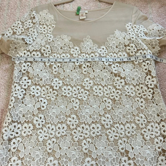 Sundance Nude Blouse with Crochet Lace Overlay Size Medium Office Bohemian - Picture 5 of 9